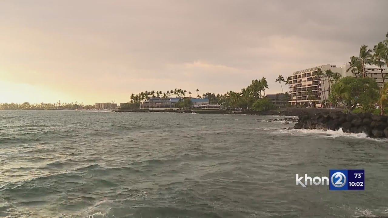Should foreigners be banned from purchasing land in Hawaii?