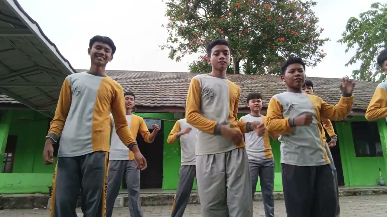 Penerapan Gerak Dasar Senam dalam Pembelajaran PJOK