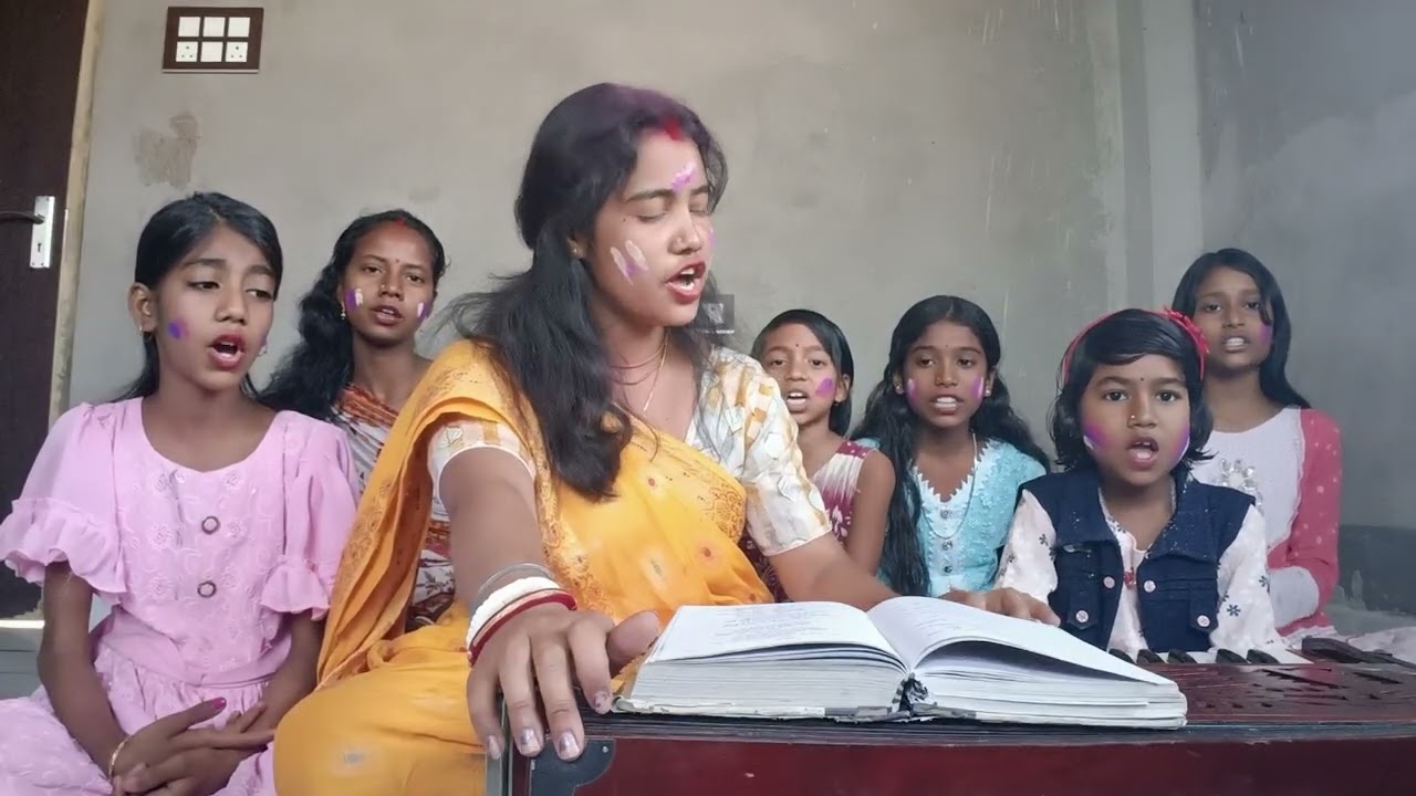আমার ছাত্রীদের সঙ্গে আমার ছোট্ট প্রয়াস ♥️♥️♥️♥️