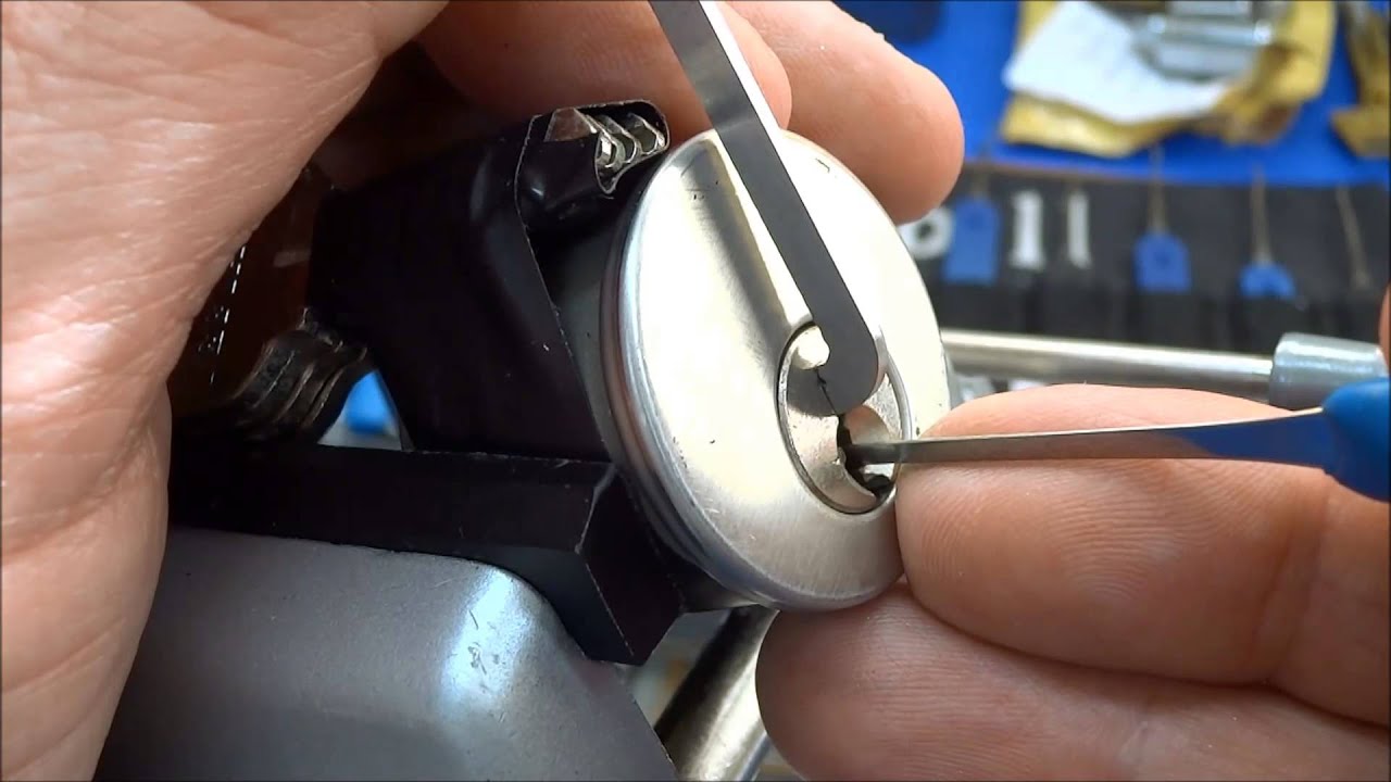 (579) Flywheel's Challenge Lock Picked & Gutted