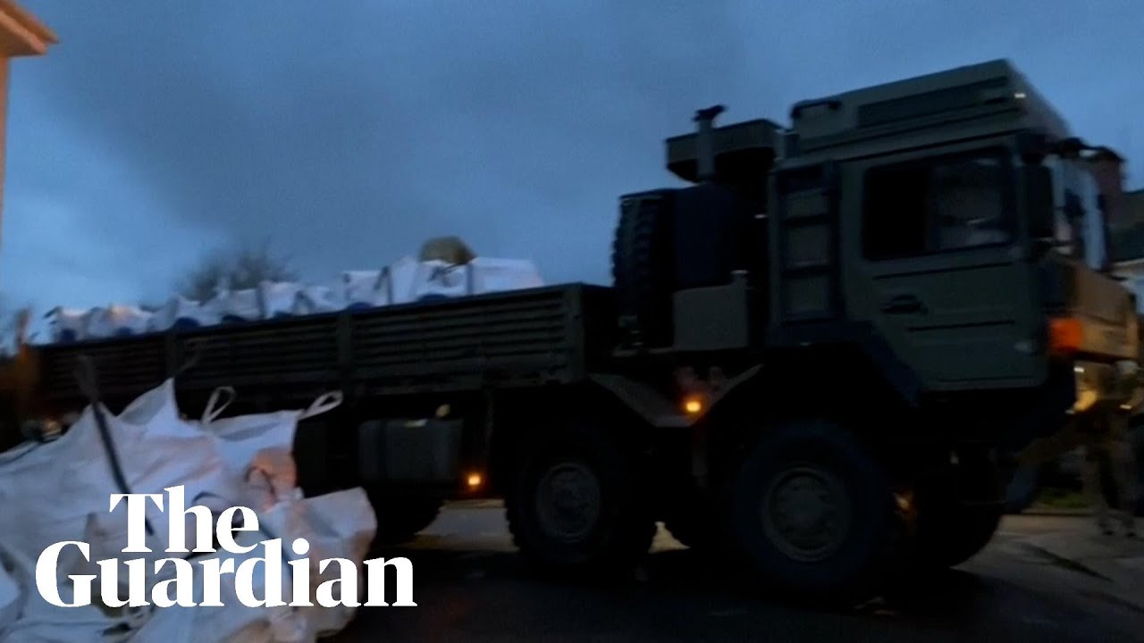 UK military transports unexploded WWII bomb through the streets of Plymouth