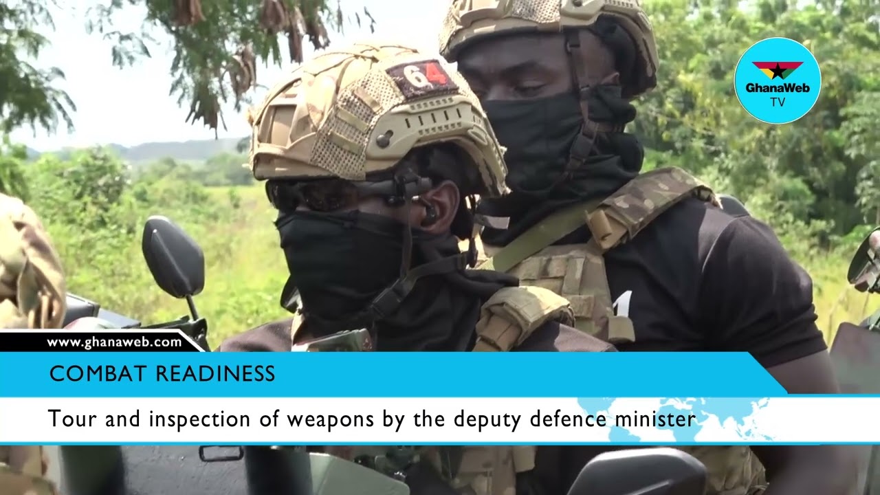 Deputy defence minister inspects weapons and equipment stands at Bundase battle training camp