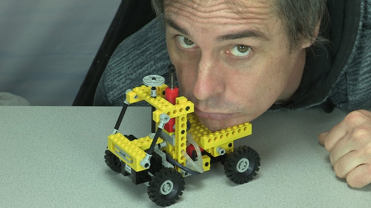 LEGO&reg; 8040-1 Review: Technic Universalkasten Pneumatic als Klein-LKW vom Jahr 1984 - LY-00235