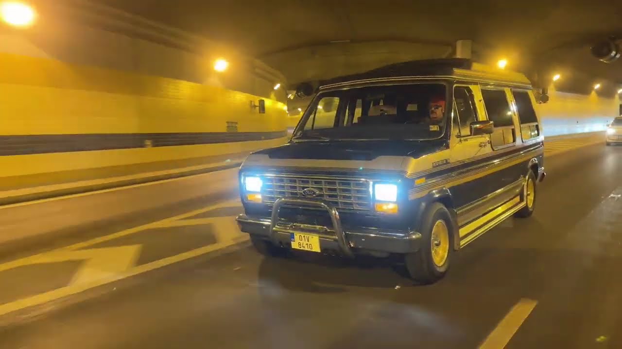 Ford Econoline 1985 / DRIVE 2 / www.amerikanista.cz