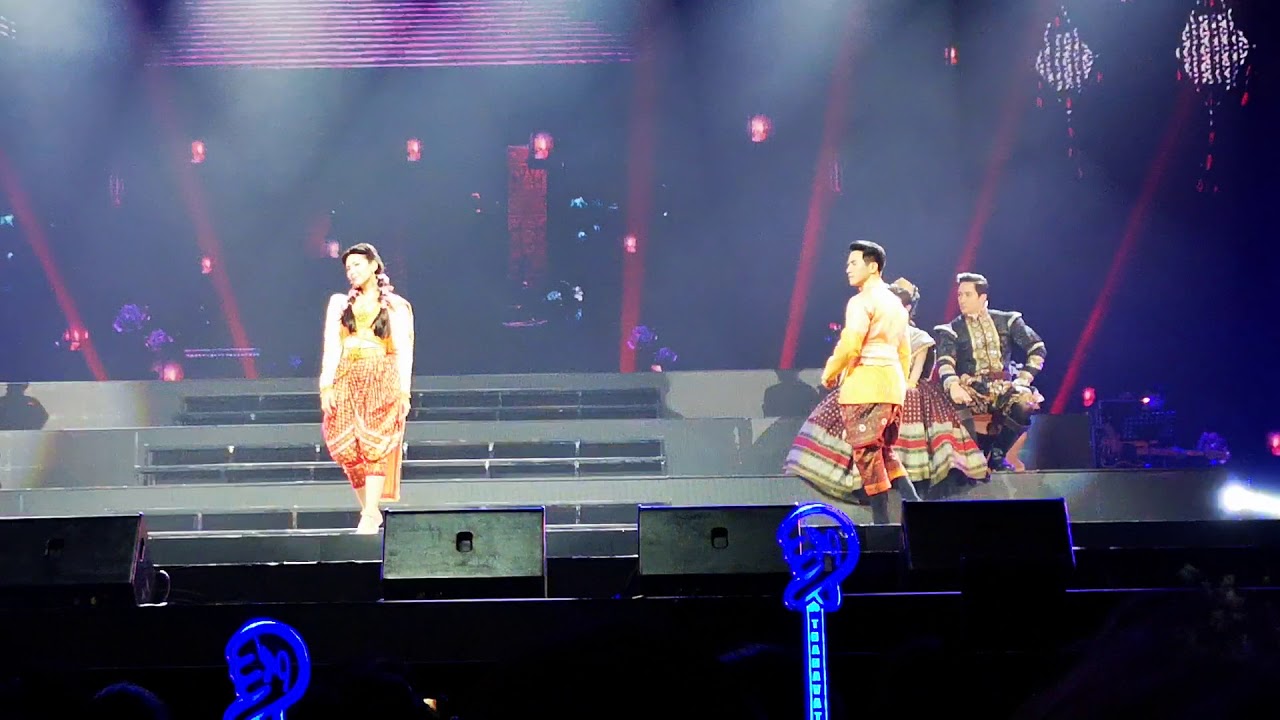 บางส่วนของคอนเสิร์ตบุพเพสันนิวาสแฟนมีตติ้ง