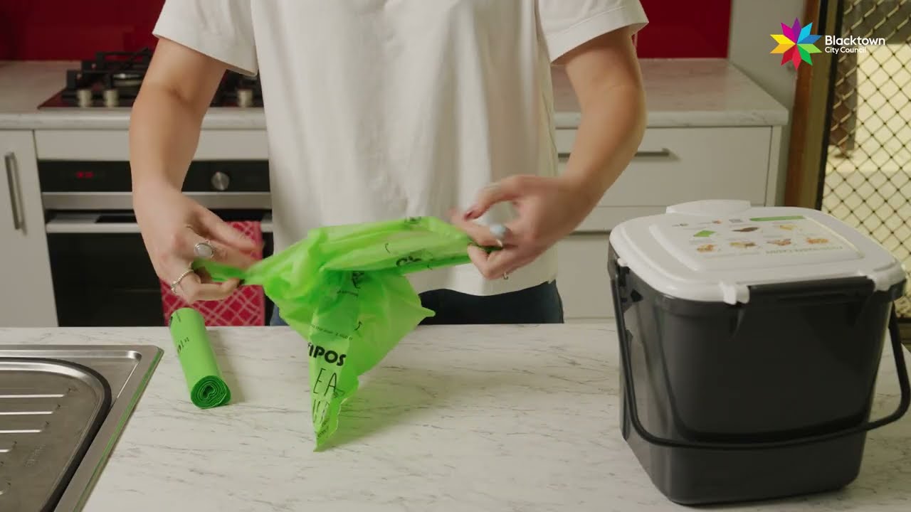 How to use your kitchen caddy and liners
