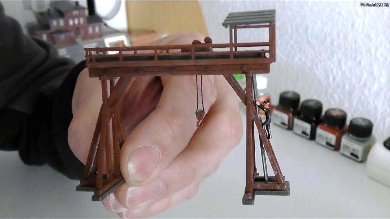 Modellbahn Spur N 1:160 - Aufbau Verladekran / Bockkran in Zeitraffer - Miniatur Modelleisenbahn