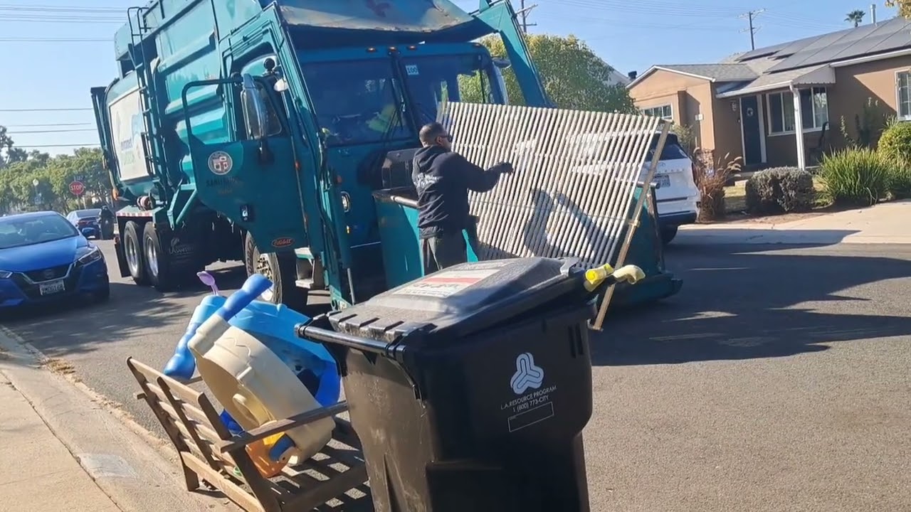 LA Sanitation Bulky Item Pickup