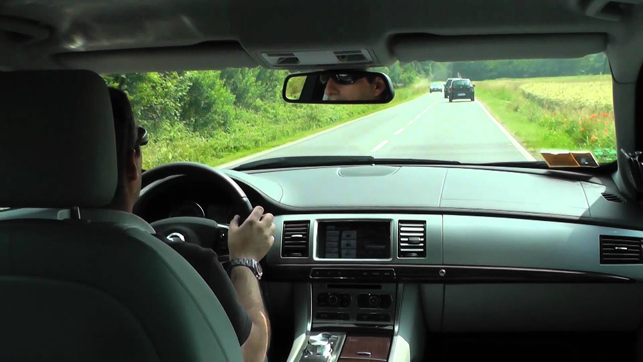 Jaguar XF 2.2 diesel Test Drive da HDmagazine.it