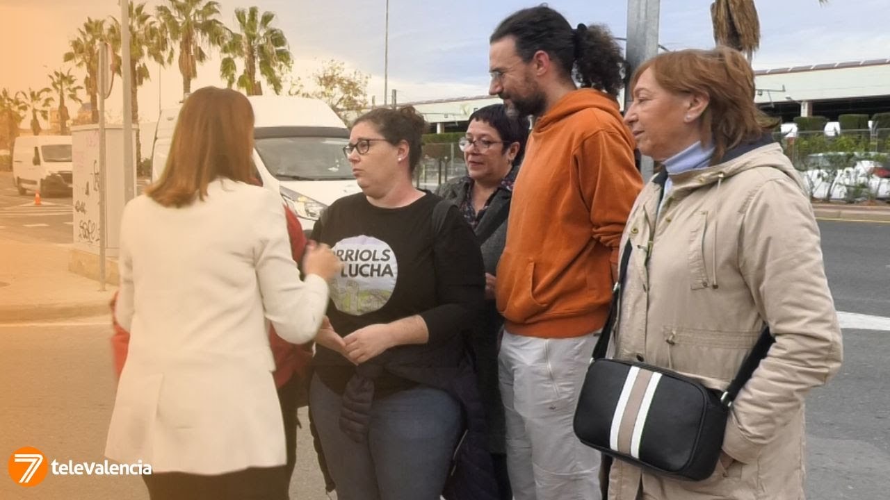 Catalá valora la situación del barrio de Orriols