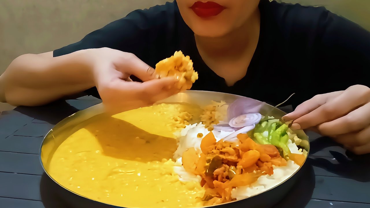 Eating homemade 🔥 Spicy Kadhi Chawal 😋👌👍😘🤗 #MUKBANG #ASMR #eatwithRVG 