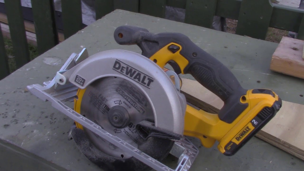 Dewalt Circular Saw Open Box and Basic Use, Cutting Boards w/ Dewalt Circular Saw Christmas Present