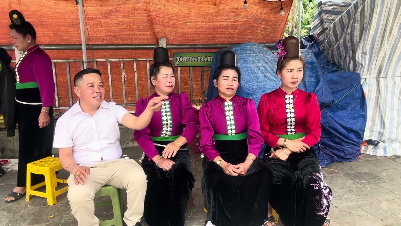 Lò nính hát rất hay nhớ đăng ký giúp mình với 