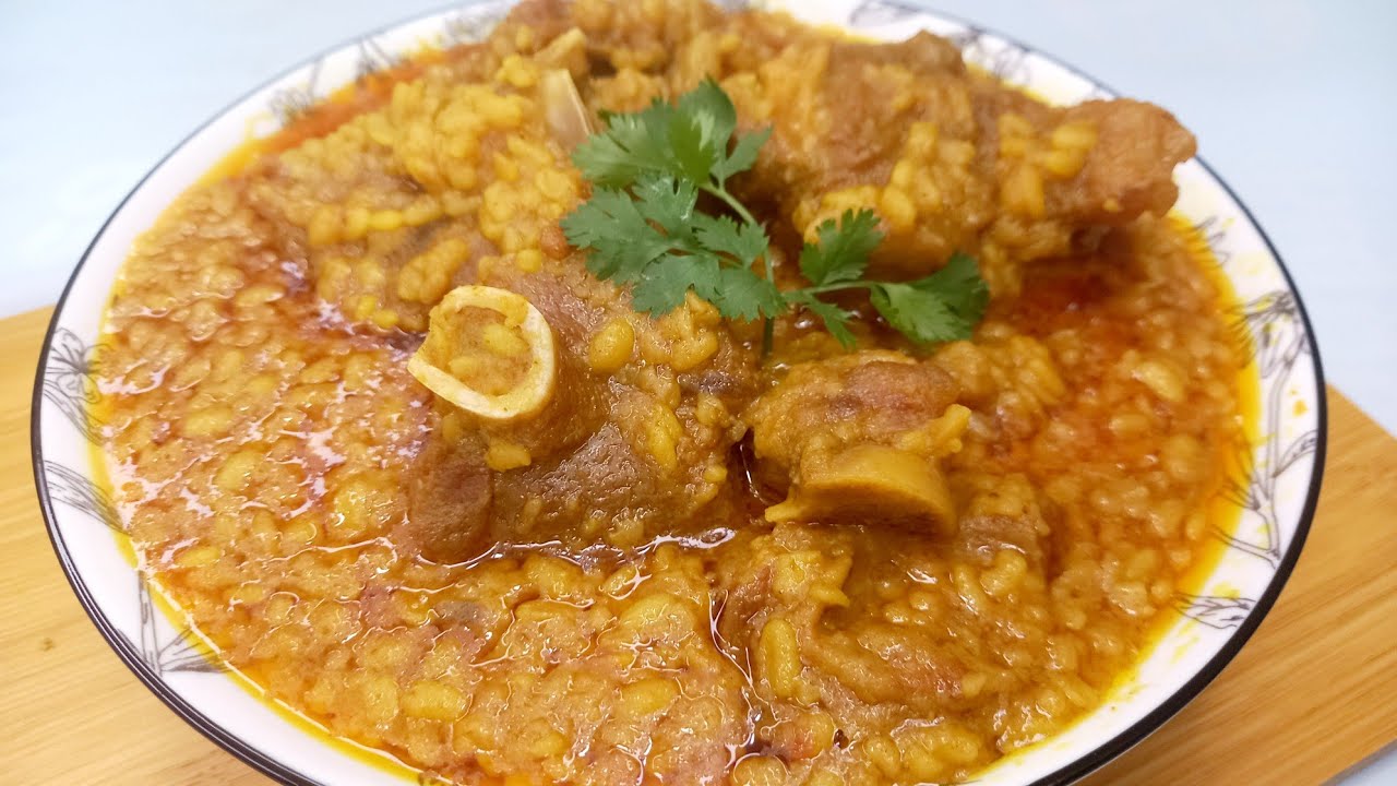 মুগডাল দিয়ে খাসির মাংসের রেসিপি।বাংলাদেশী হোটেল স্টাইলে মুগডাল দিয়ে খাসির মাংস রান্না।Mutton Curry