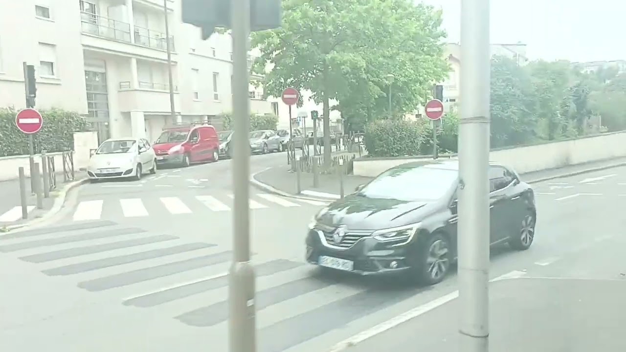 Bus 124 RATP | Val de Fontenay RER - Montreuil - Boissière Acacia | Citelis line N°3797