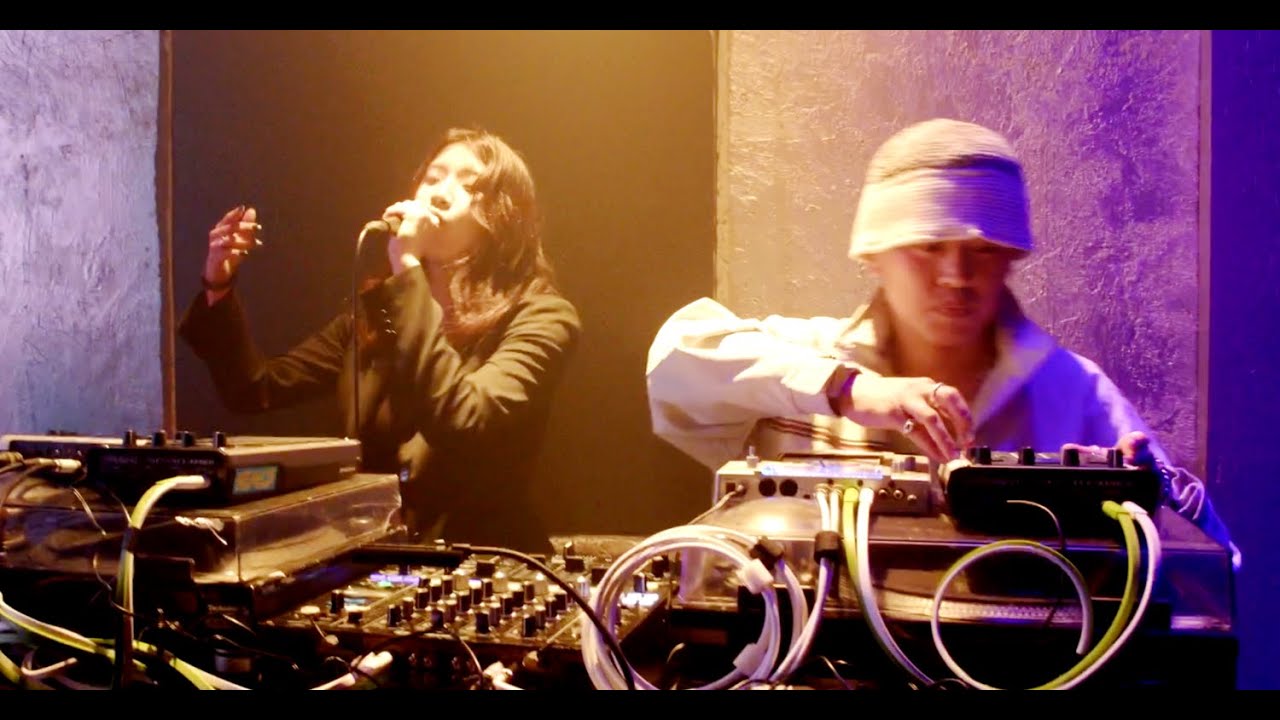 Kommune - 漂流 hyoryu | Live Video at WOMB, Tokyo, Japan