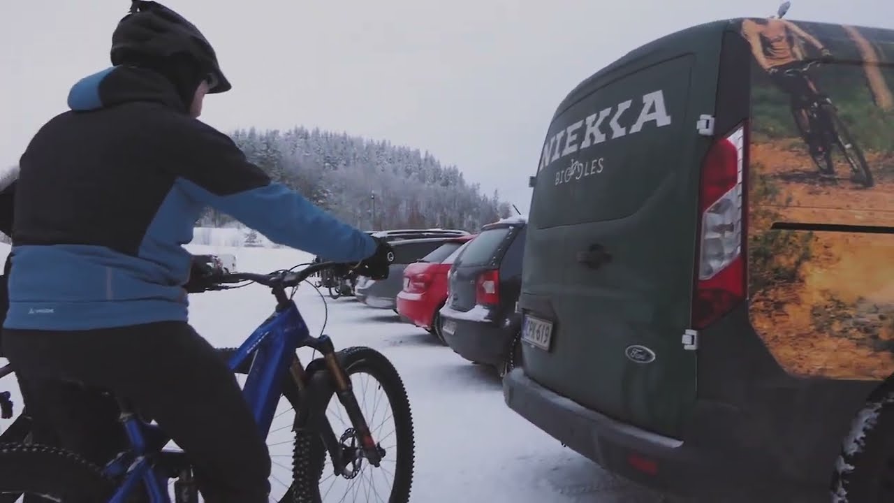 Niekka Bicycles | Winter trail riding with Patikko