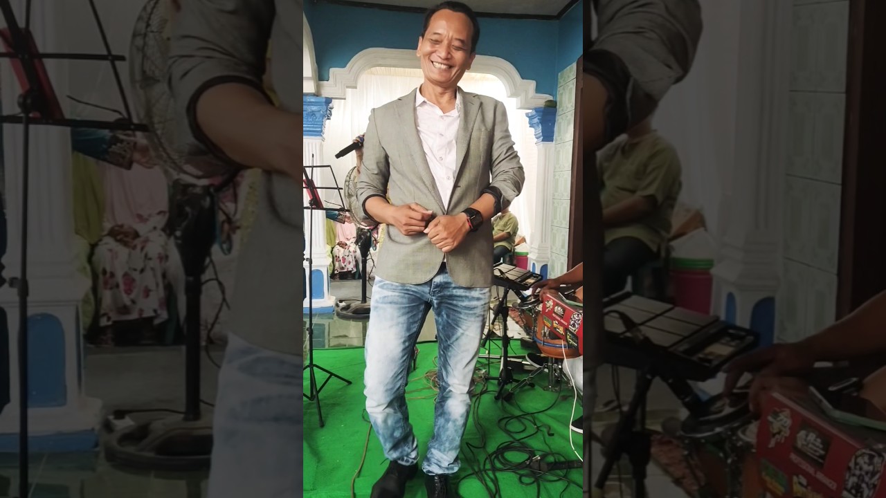 Joget memalukan pelatih tim nas