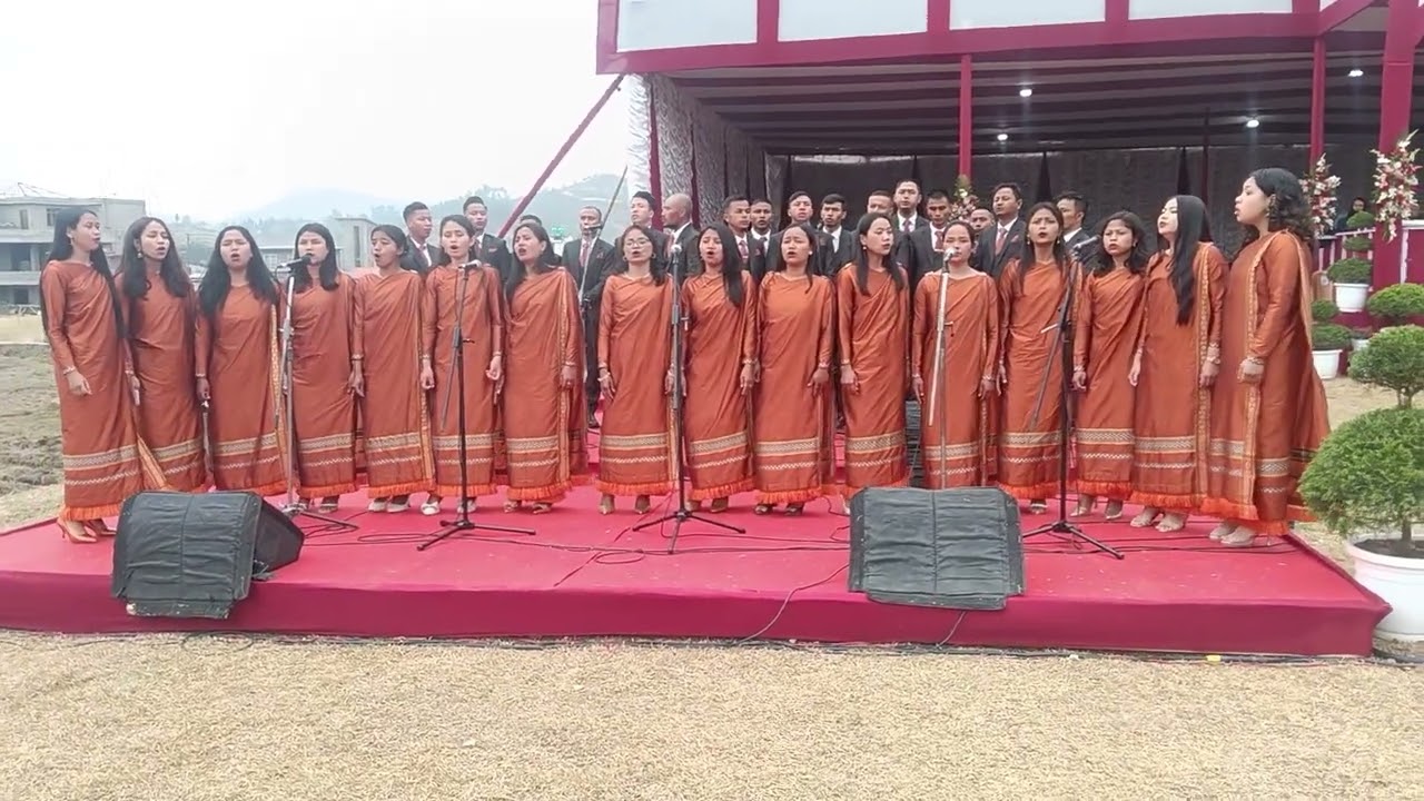 Standing choir jong ka mylliem presbytery ka ba 8 ha ka balang marbañiang marbañiang district 
