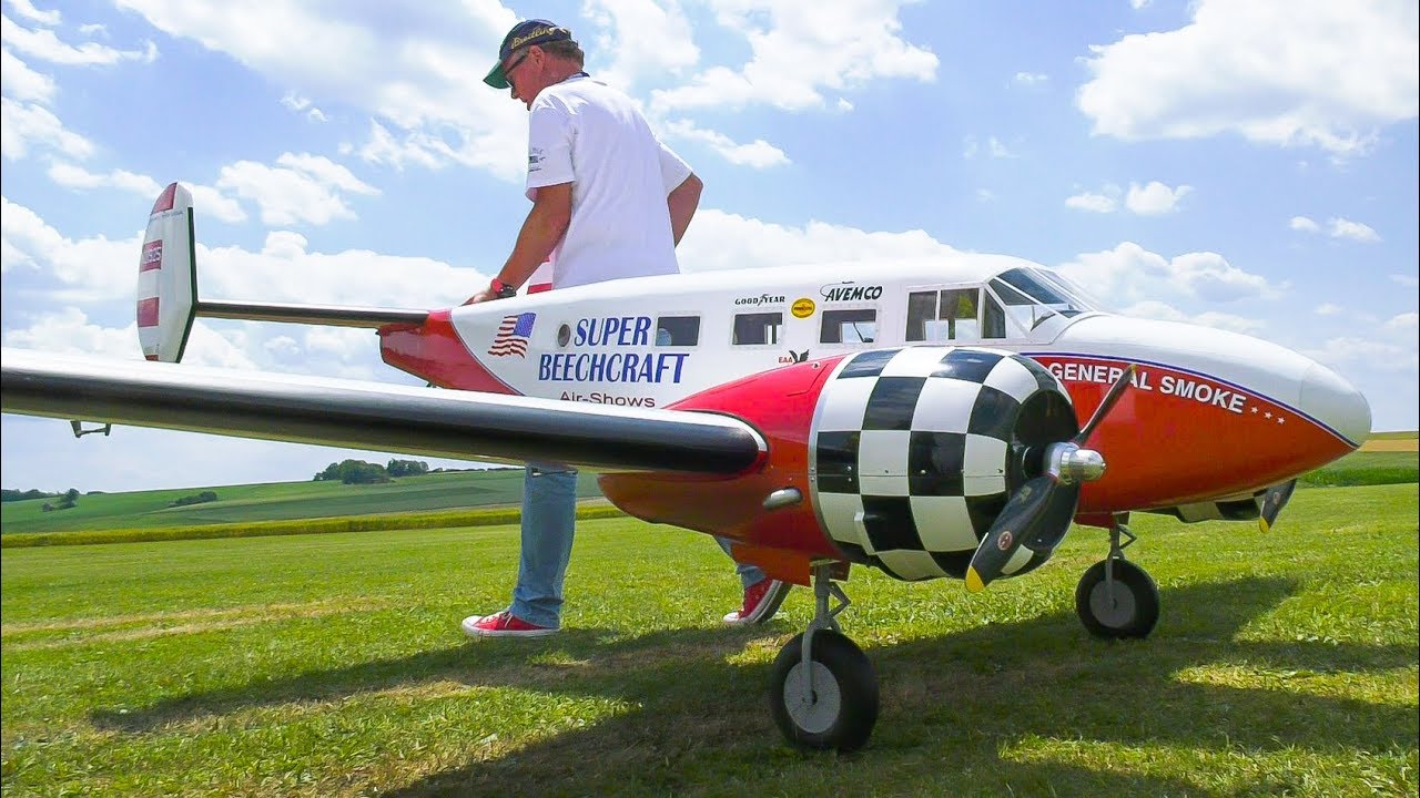 GREAT RC MODEL AIRPLANE BEECH 18 IN DETAIL AND FLIGHT DEMO!! *RC BEECHCRAFT*