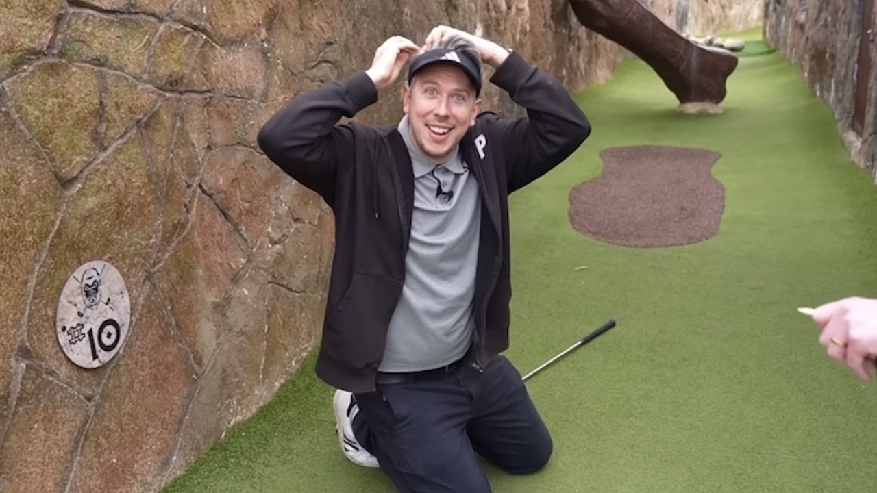 HOLE IN ONE! 😱⛳️ | Hat Films Clips