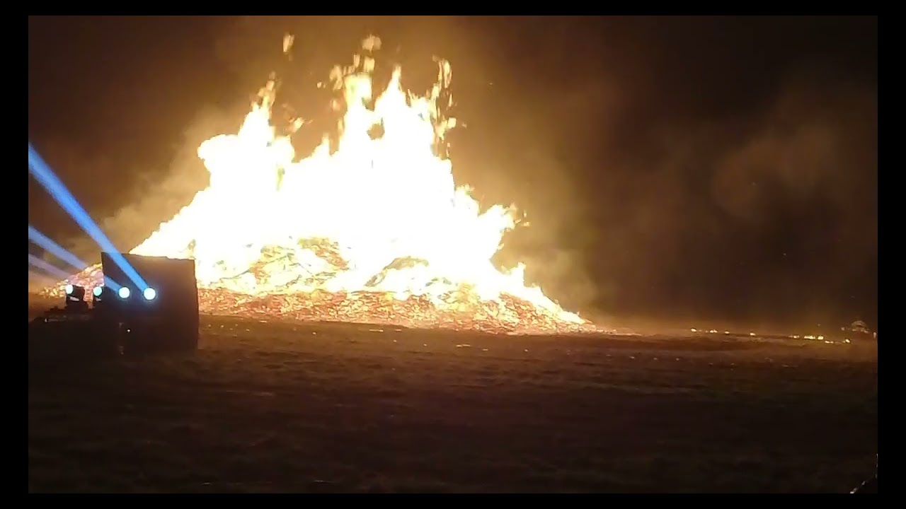 Abingdon Bonfire & Fireworks 2024 | Xplosive events | Illusion Fireworks