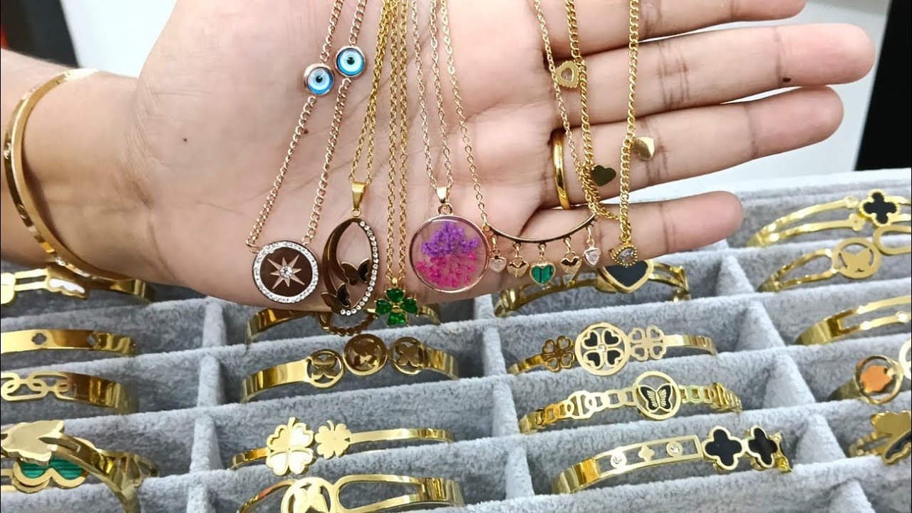 7012099108/ പെട്ടെന്നൊന്നും കളർ പോവാത്ത  premium quality Anti tarnish jewellery. Neck chain.