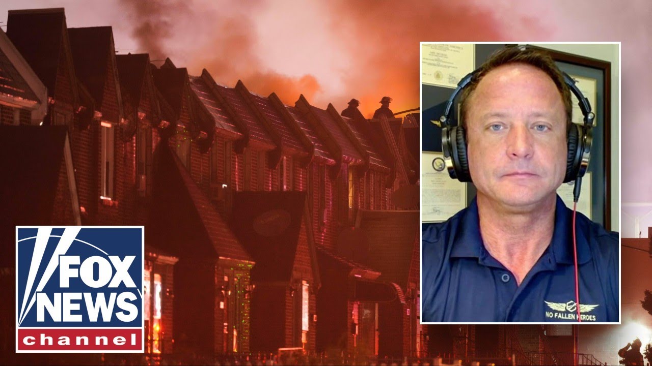 ‘Something catastrophic happened': Top Gun graduate analyzes deadly jet crash