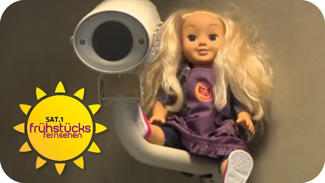 DER SPION im KINDERZIMMER: PUPPE mit KAMERA | SAT.1 Frühstücksfernsehen | TV