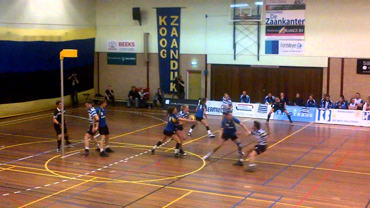 Korfbal KZ/Hiltex 1 vs Blauw Wit 1