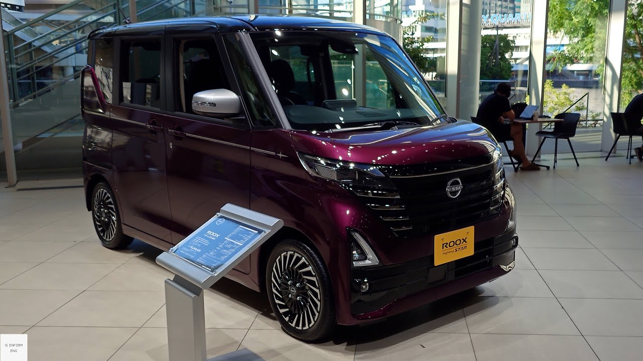 2025 Nissan ROOX Highway STAR Urban Chrome Turbo / In-Depth Walkaround Exterior & Interior