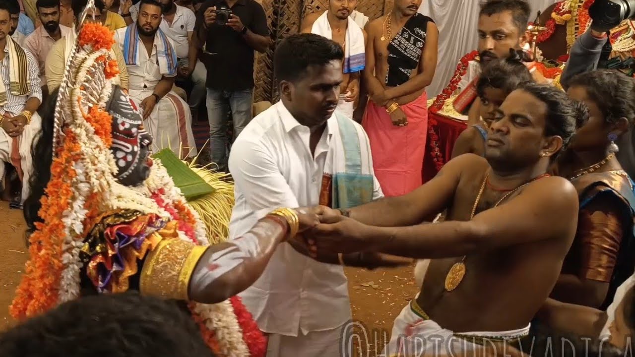 🙏ಅಪ್ಪೆ ಮಂತ್ರದೇವತೆ ಸಿರಿಸಿಂಗಾರ ಕೋಲ  ಕುಕ್ಕೆಹಳ್ಳಿ||Mantradevathe kola Kukkehalli @user-kx9hbg3m