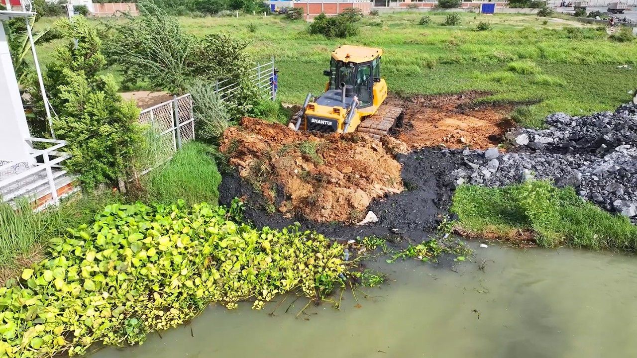 Fantastic Project Skills Operator Push Rock Filling In Water Building Road BY SHANTUI Dozer