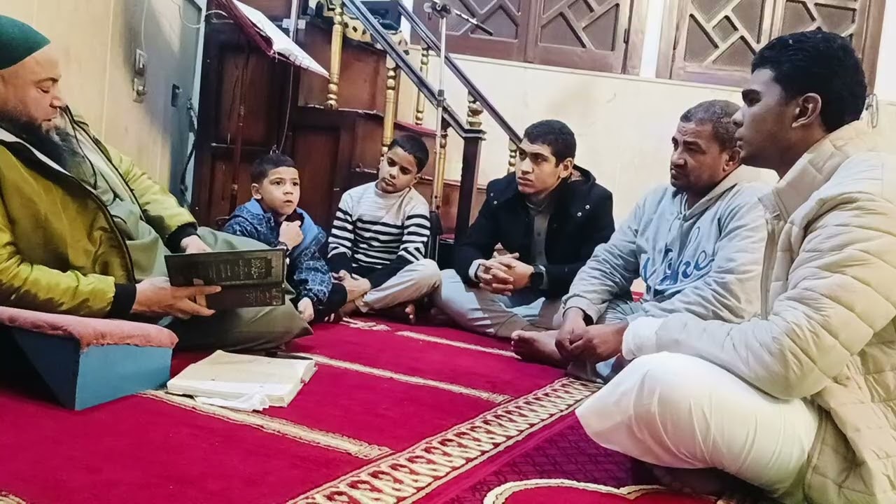 حكم صلاة الجمعة لو اجتمعت مع العيد 