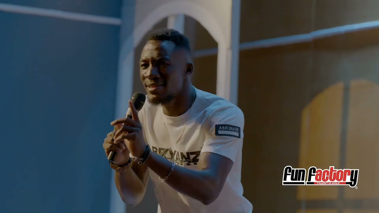 Ugandan Stand up Comedian: JACQUES RWOTHUMIO jokes about Borrowing money😂 #standupcomedy #jokes