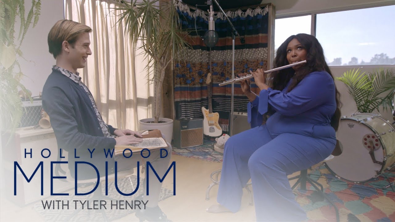 Lizzo Plays Her Cherished Flute for Tyler Henry | Hollywood Medium with Tyler Henry | E!