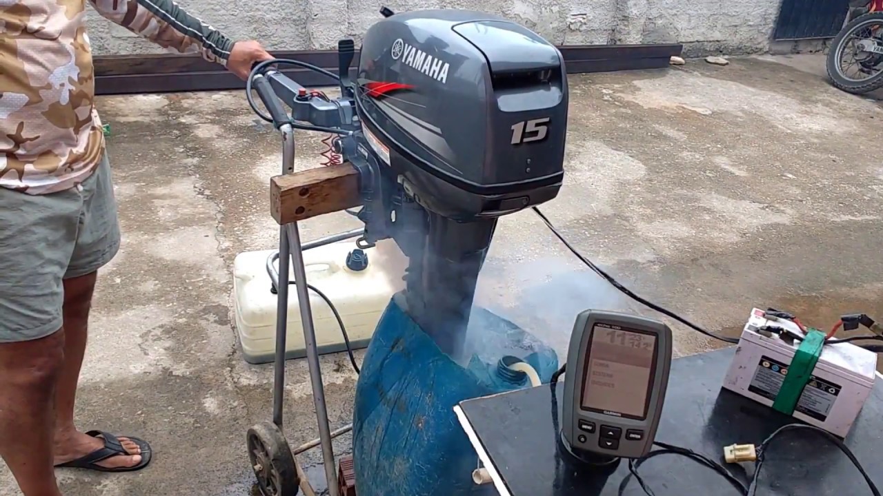 Motor Popa Yamaha 15HP gerando Carga p bateria