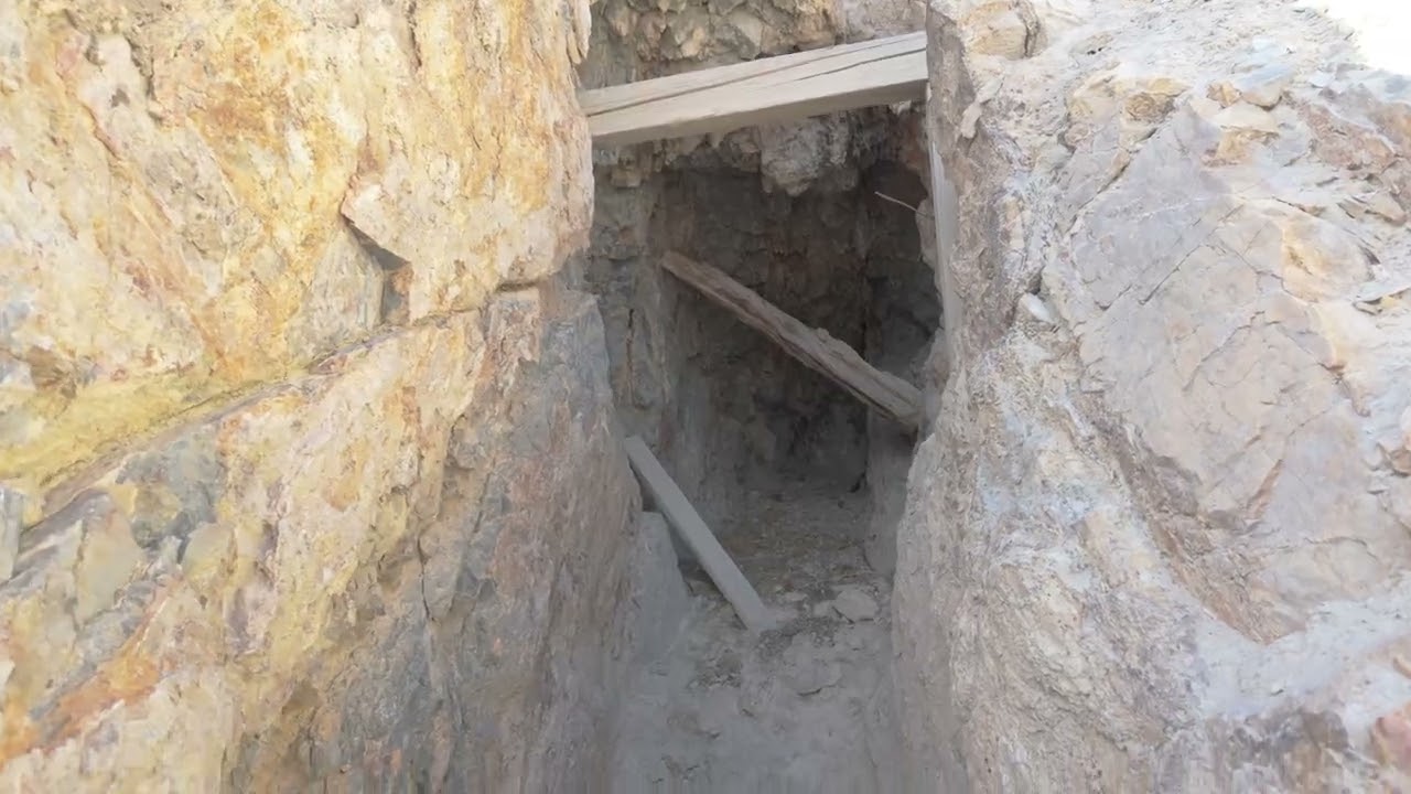 Mines of Utah:  Atlas Mine Pt  1  ft. Neeva