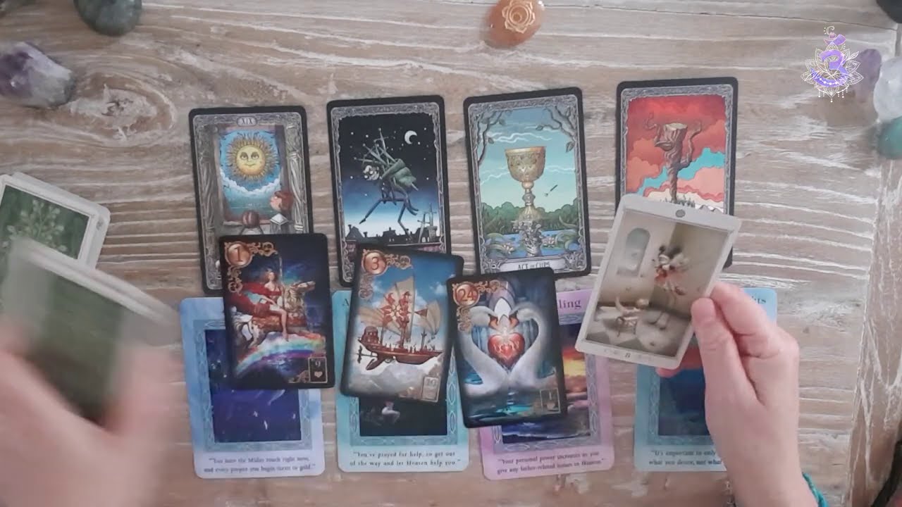 הנשמה התאומה שלכם  קרובה אליכם.💝🙏 אתם צפויים לקבל הפתעה והיא בידיים שלכם🌈 PICK A CARD🔮