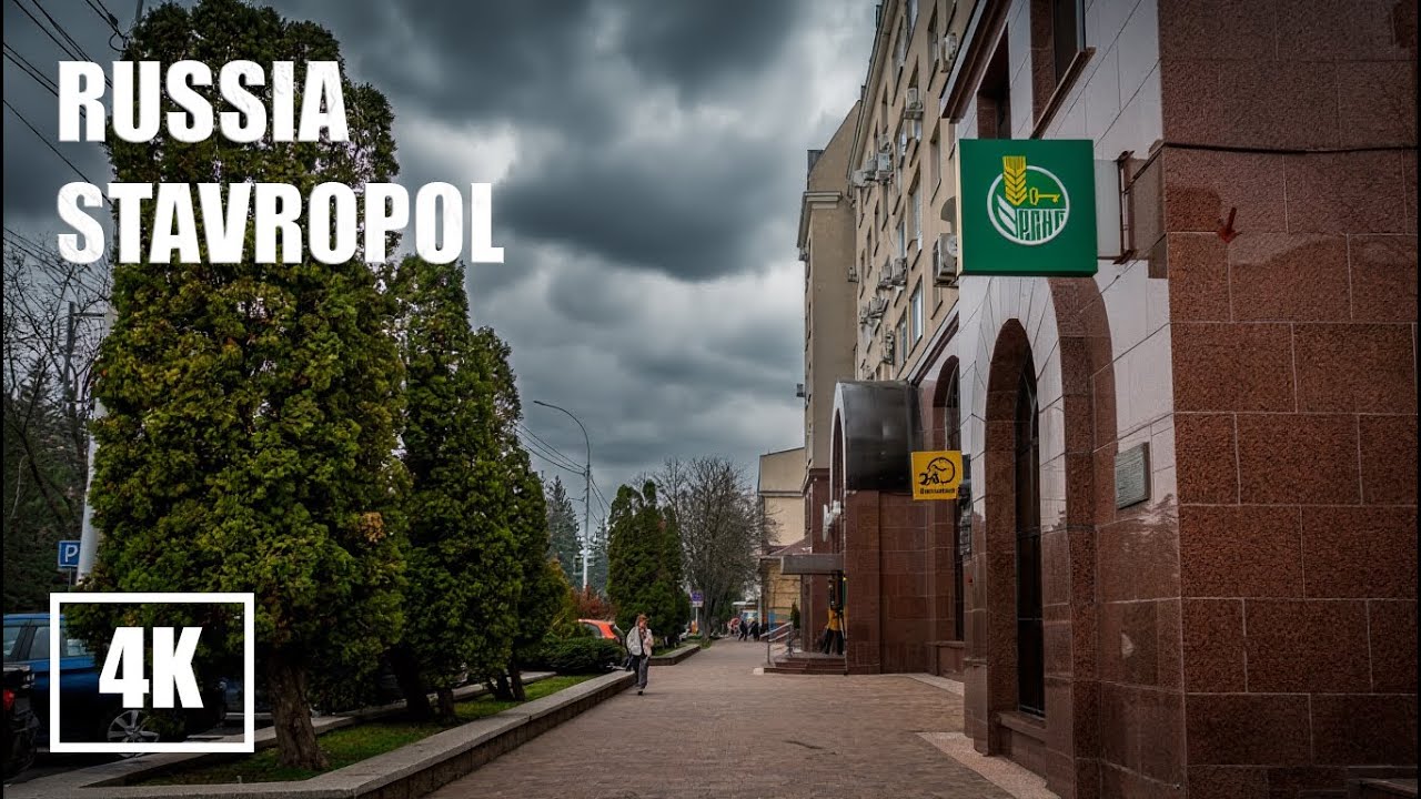 An autumn stroll through the city center of Stavropol, Russia 4K