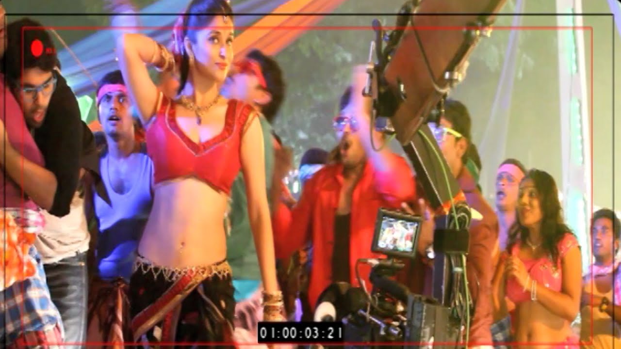 Kotha Janta Movie || Atu Amalapuram Song Making Video