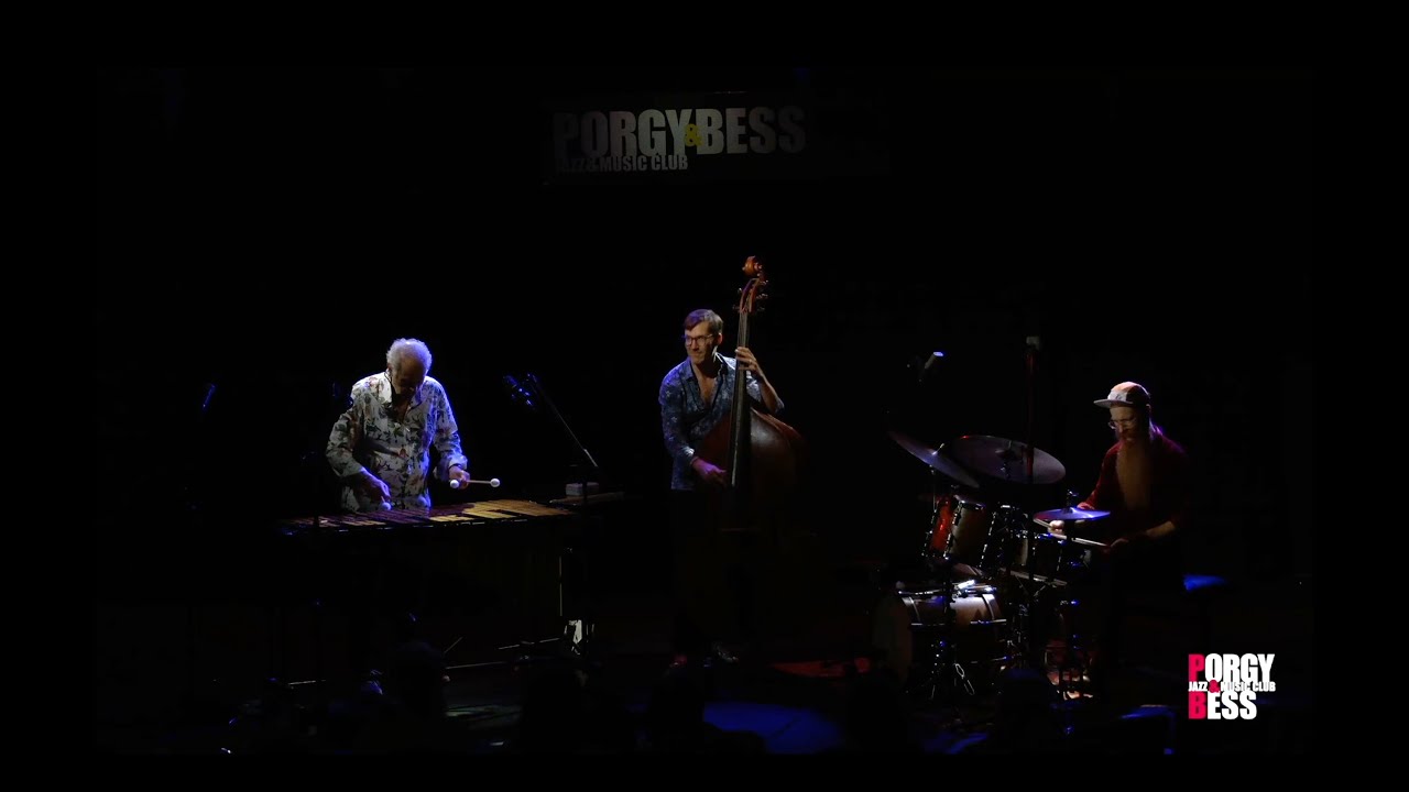 Oliver Potratz - bass solo (Composition: Surge of Silence from David Friedman)