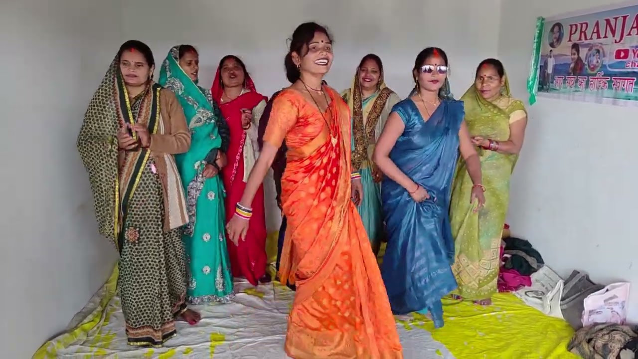 अबही उमर मोरी बारी हो राजा जिनि खोला केवाड़ी ||चुटकुला नाच गीत #vayrlvideo #trending #ghanshya 🙏🙏