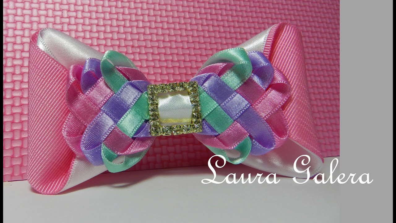 Incredibly beautiful hair bow with interwoven ribbons !! Mo&ntilde;o con cintas entrelazadas !!! La&ccedil;os fita
