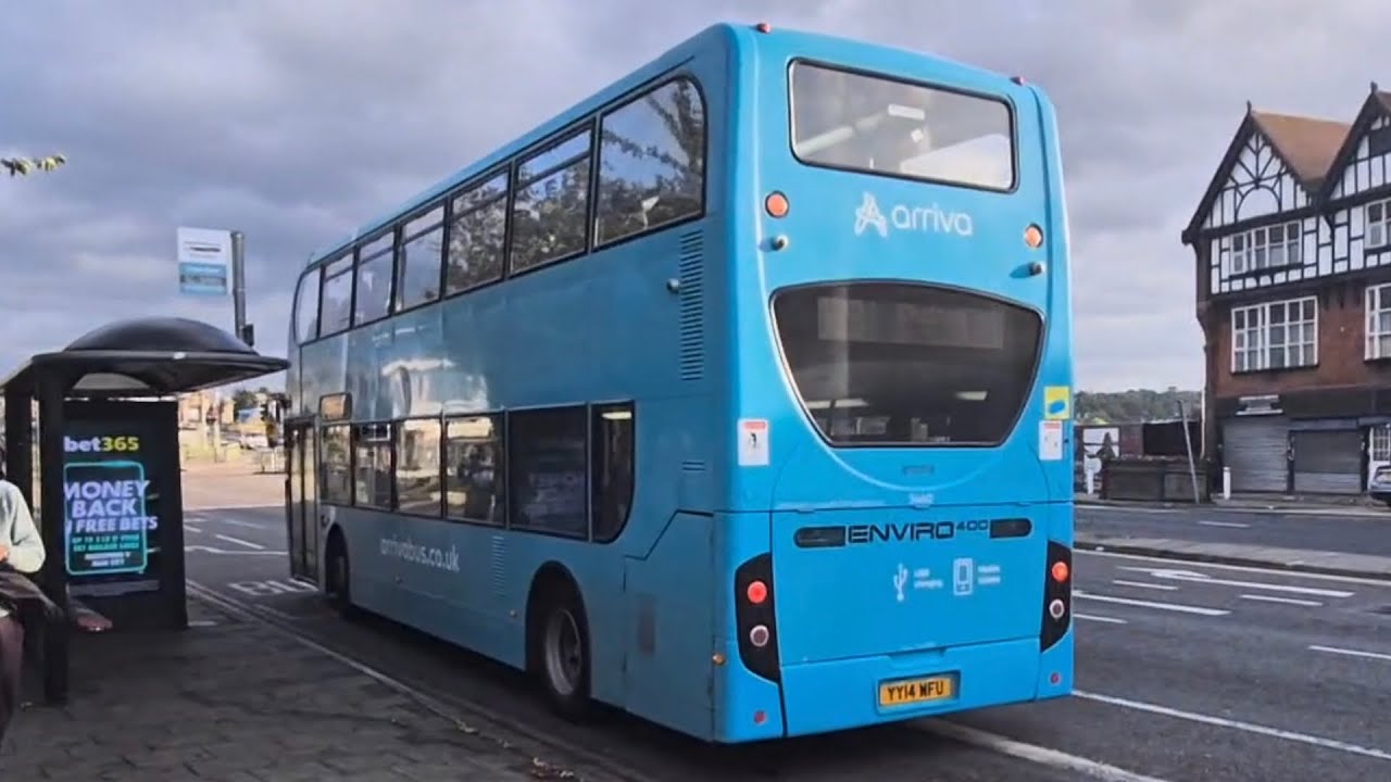 Powermode & Side mirror flew off - 5460 YY14WFU - Alexander Dennis Enviro 400 On Route 133