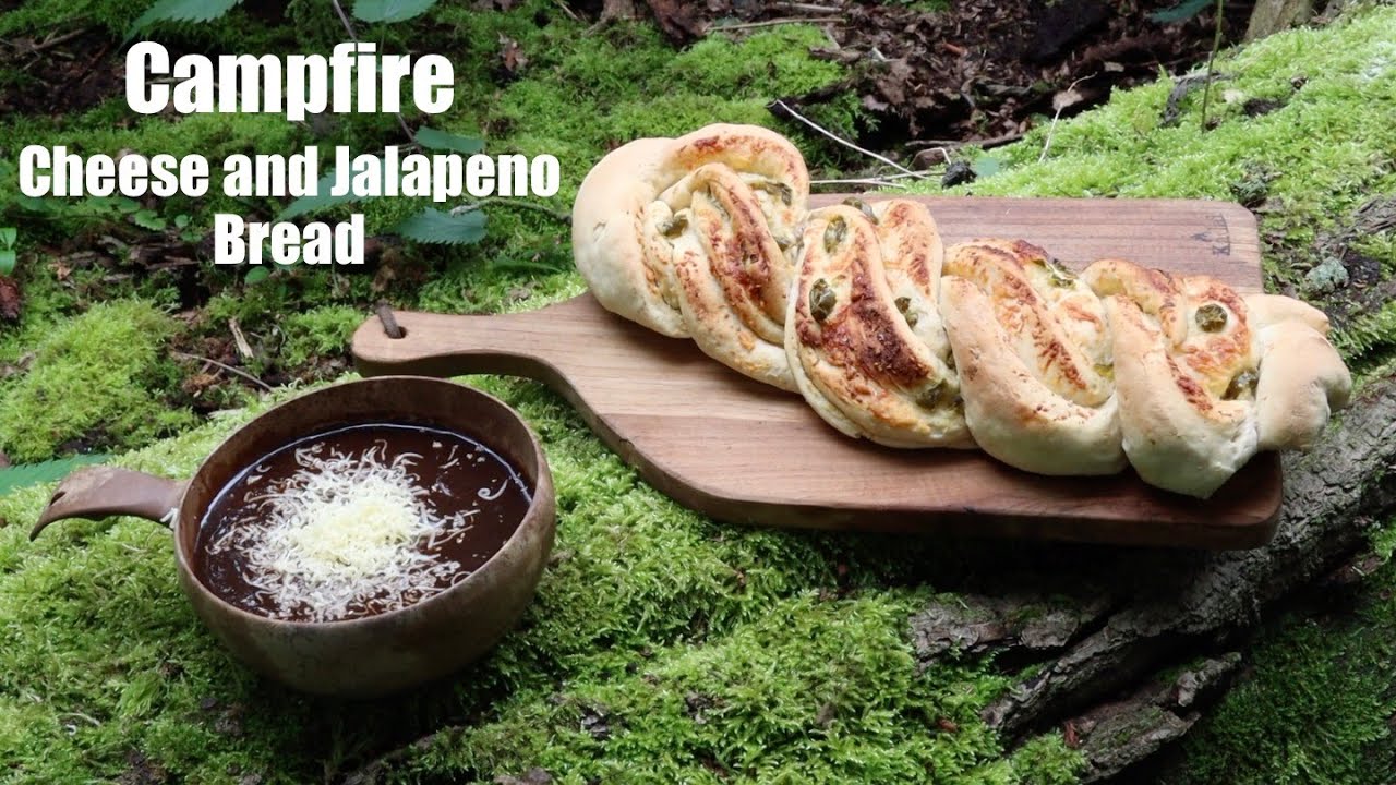 Campfire Cooking.  Jalapeño and Cheese Bread Baked in a Reflector Oven. Quick French Onion Soup.