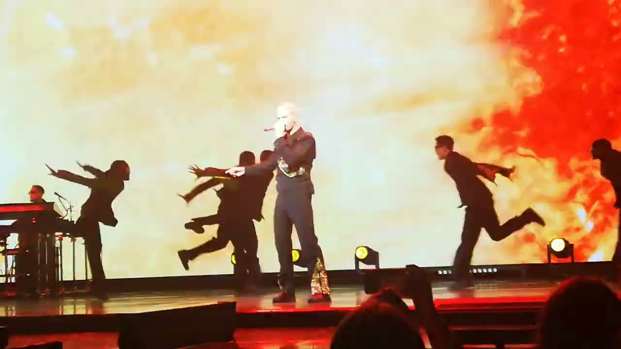 M. Pokora - Fahrenheit