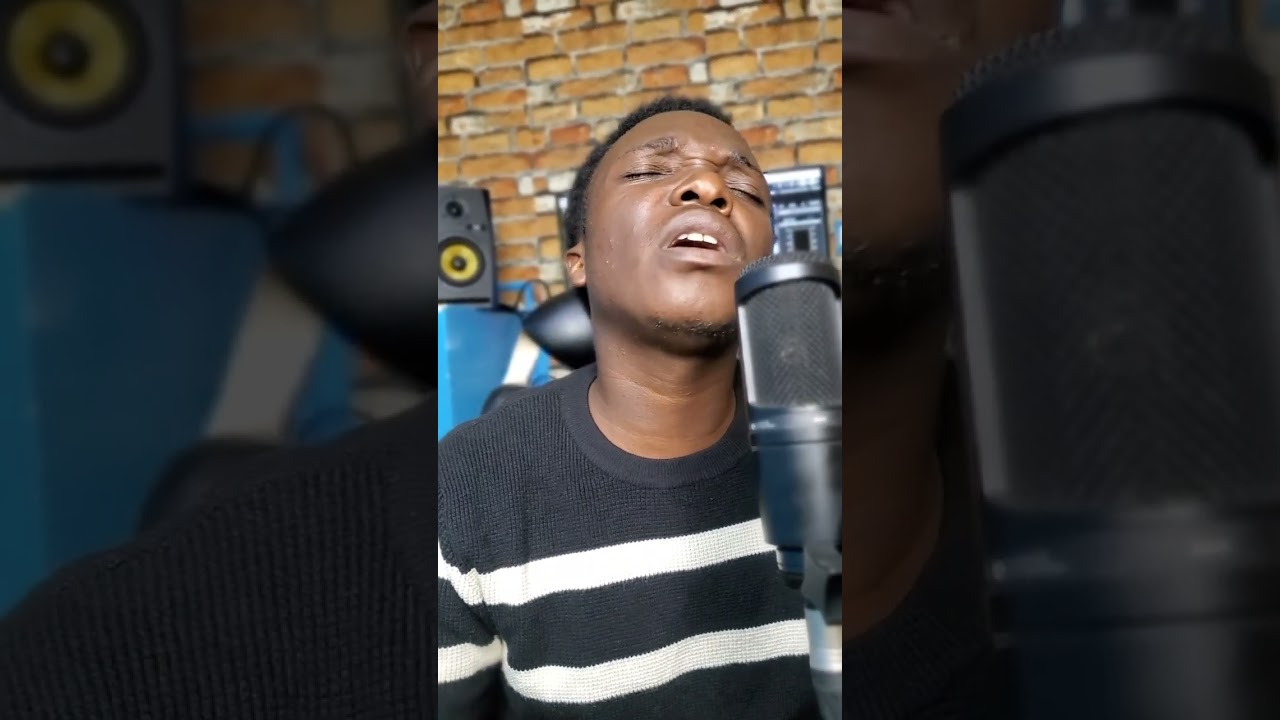 moment d'adoration avec adorateur Samy mugalu