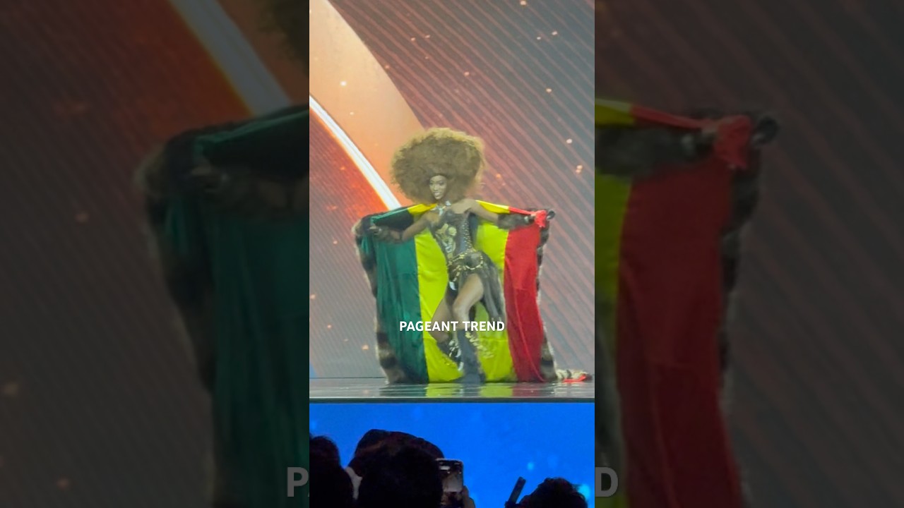 СЕНЕГАЛ | Камилла Диань на конкурсе национальных костюмов 2025 года.