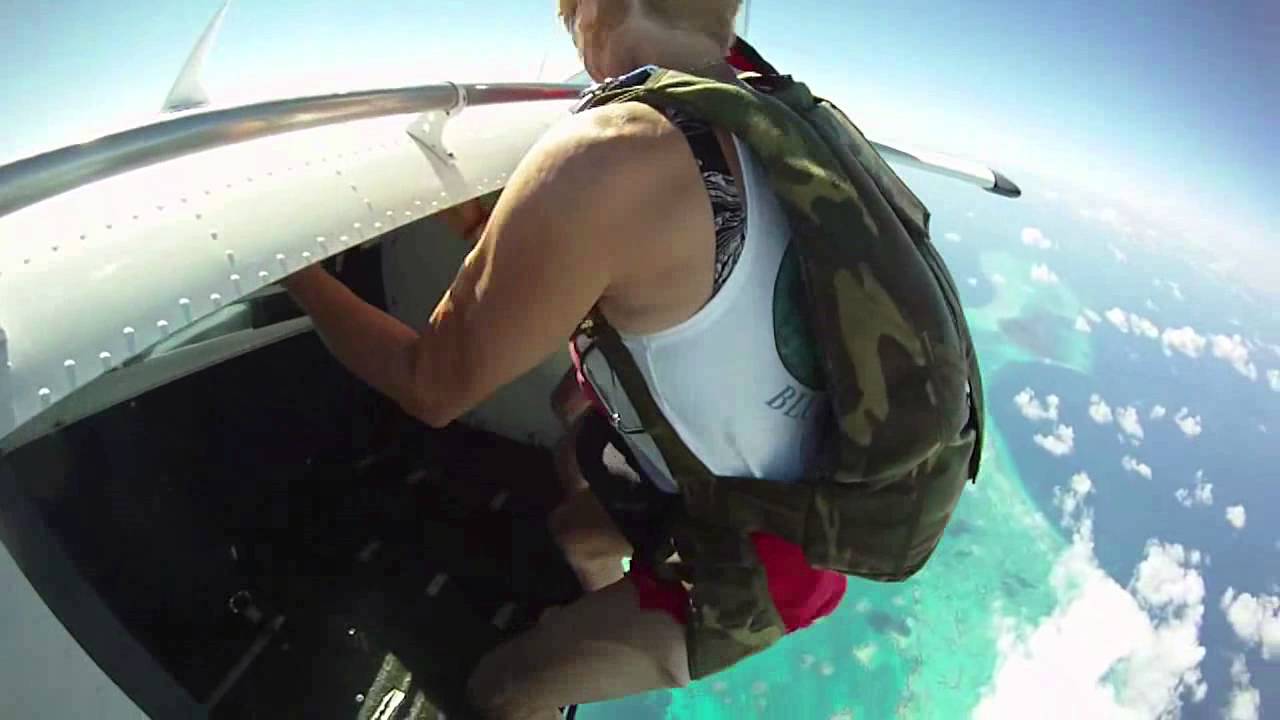 Epic Skydiving Compilation (HD)